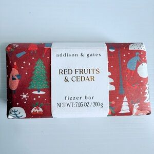 WORLD MARKET Addison & Gates Woodland collection Red Fruits Cedar Fizzer Bar New